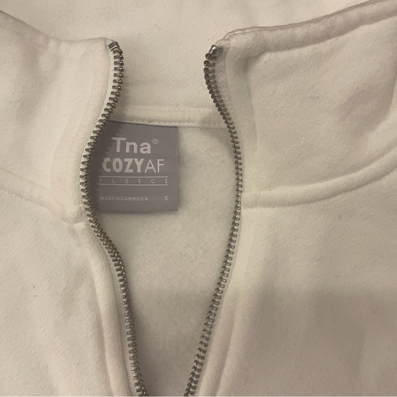 EUC Aritzia TNA Cozy AF Half Zip Hoodie White - Small - Picture 3 of 3